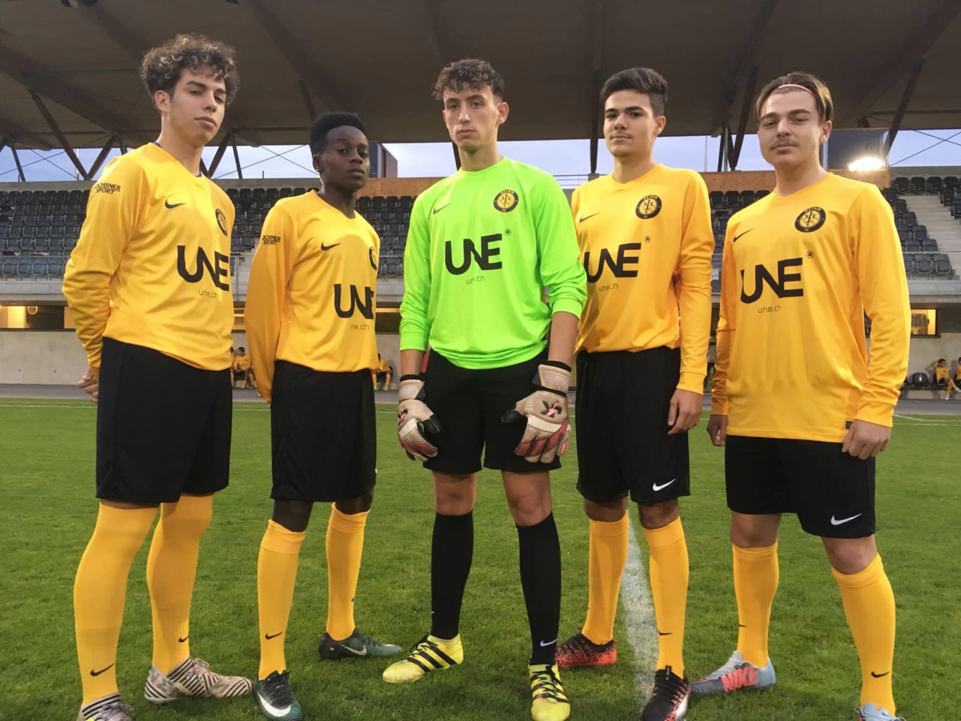 Création du logo du Meyrin FC par l'agence UNE de Genève